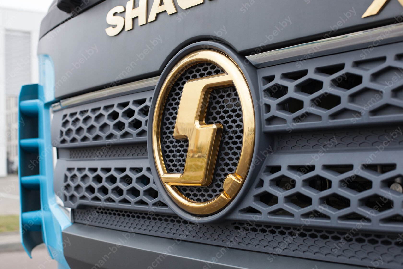 010 Бетоносмеситель Shacman X5000, 8 × 4, 12 м³ - изображение 1