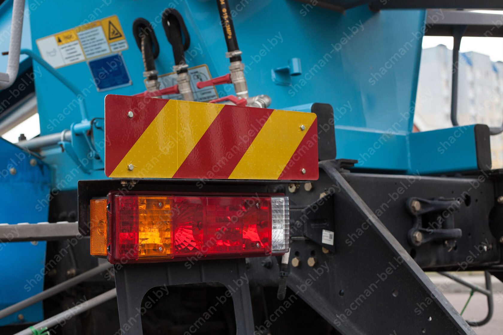 017 Бетоносмеситель Shacman X5000, 8 × 4, 12 м³ - изображение 1