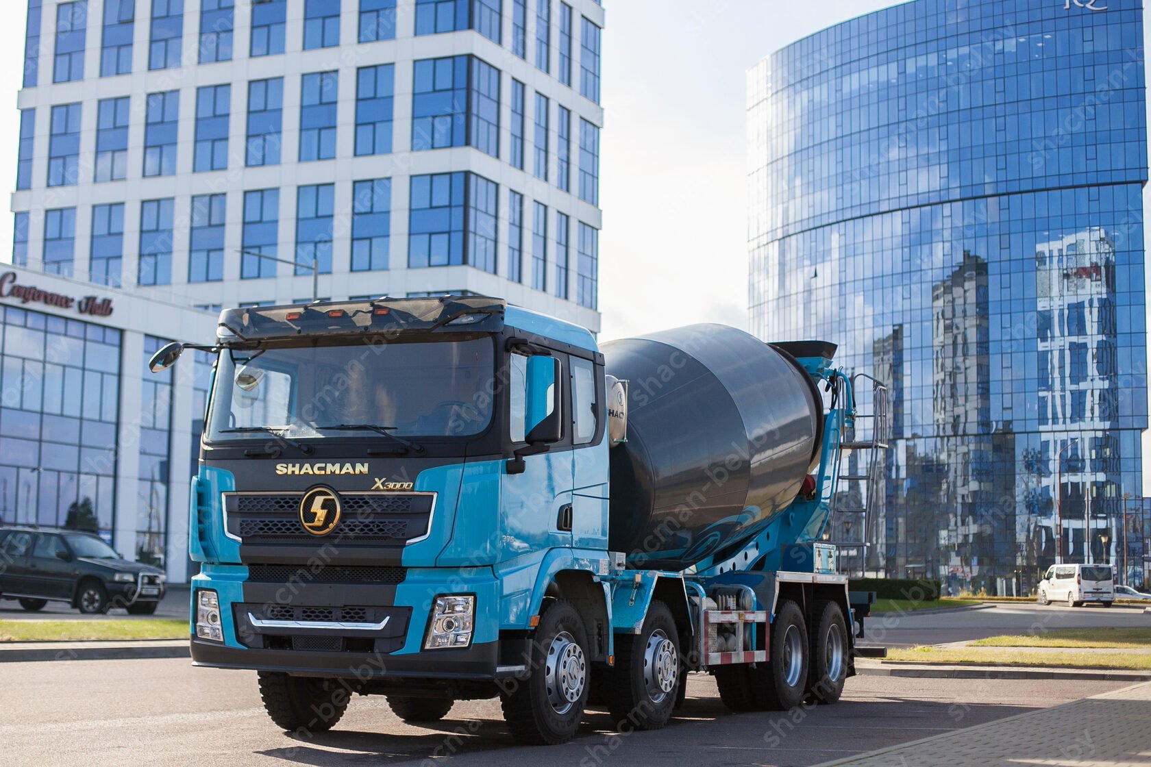 020 Бетоносмеситель Shacman X5000, 8 × 4, 12 м³ - изображение 1