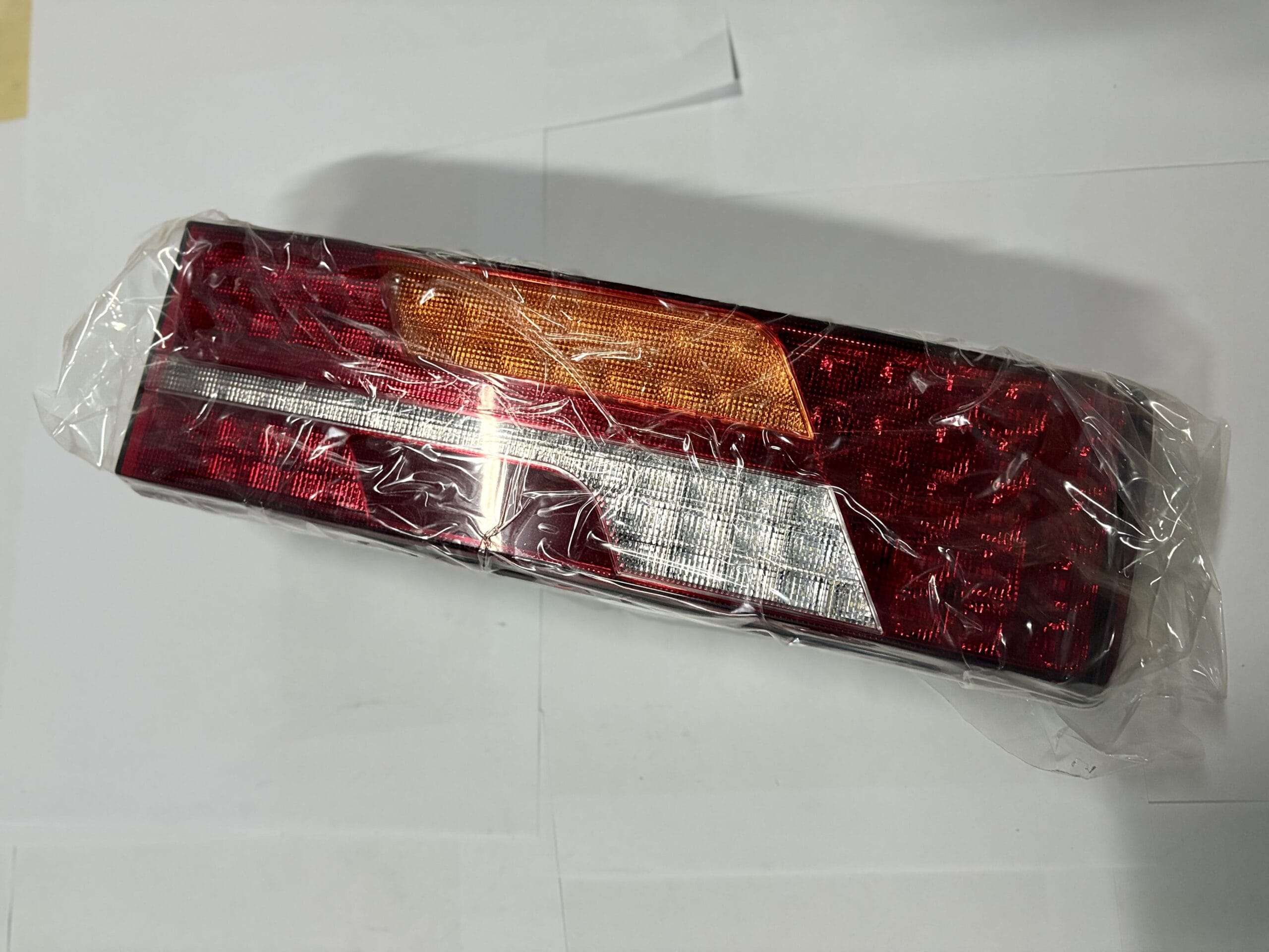 Фонарь задний левый SHACMAN X6000 - изображение 1