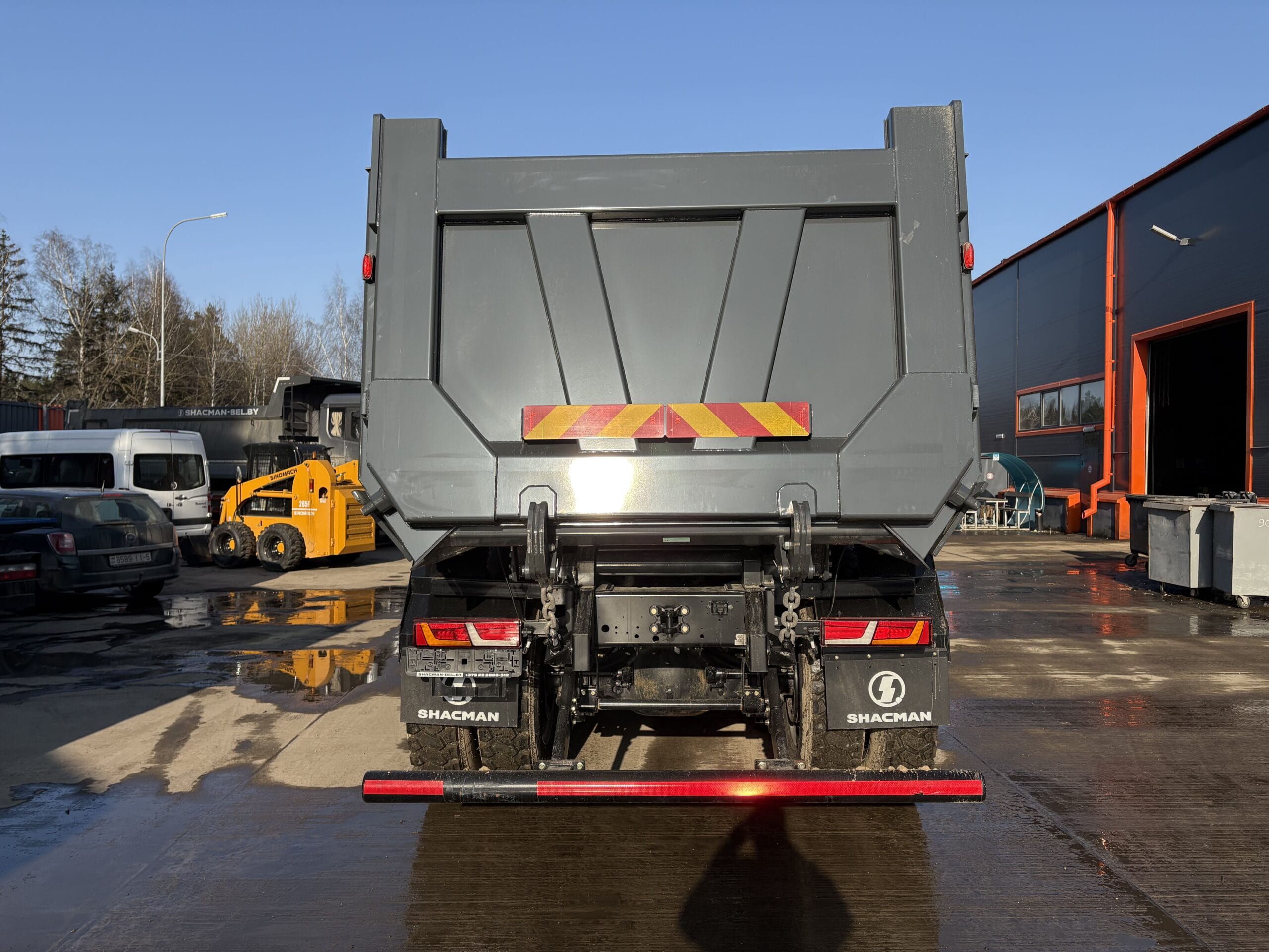 Самосвал Shacman АКПП