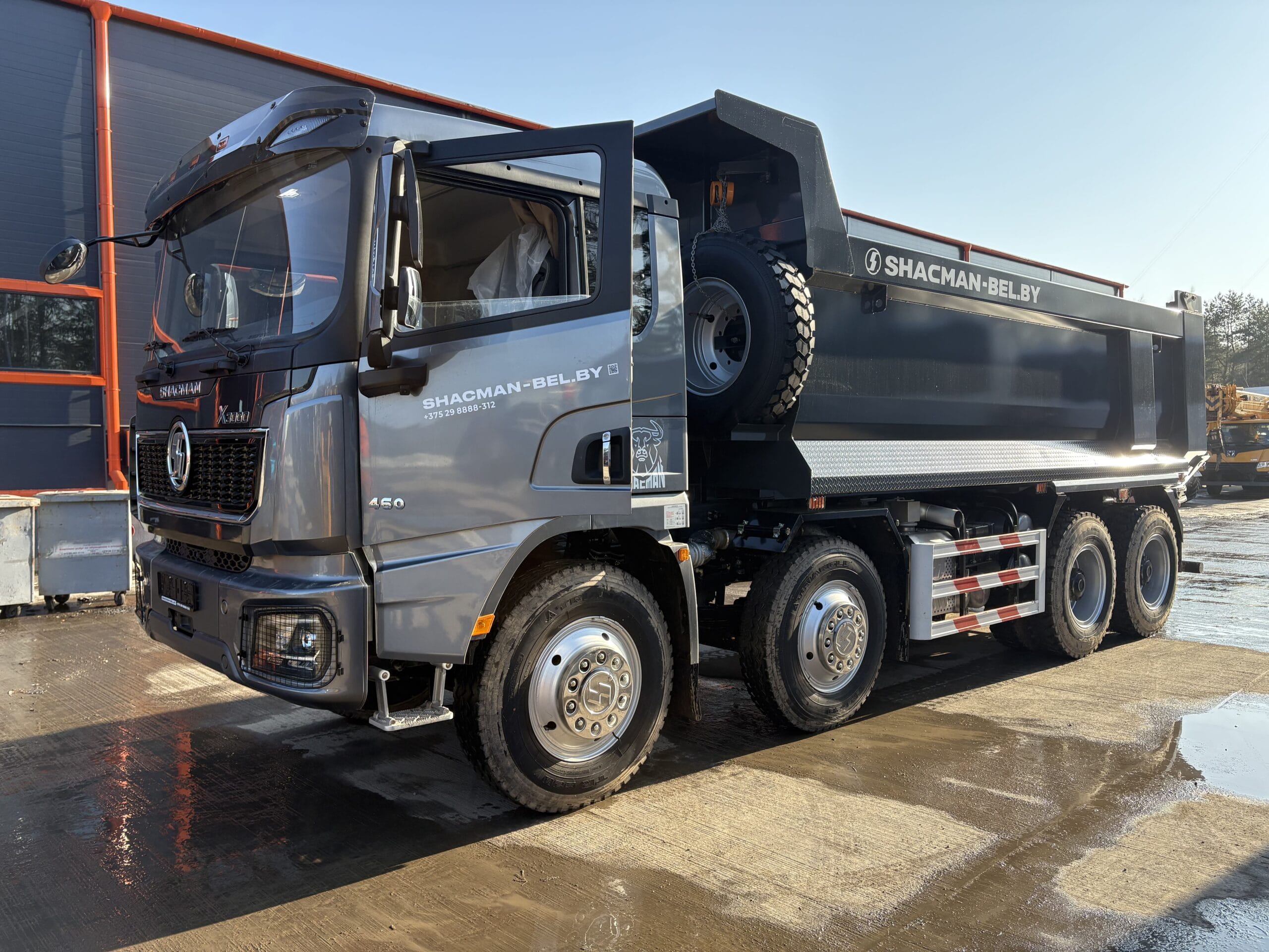 Самосвал Shacman АКПП