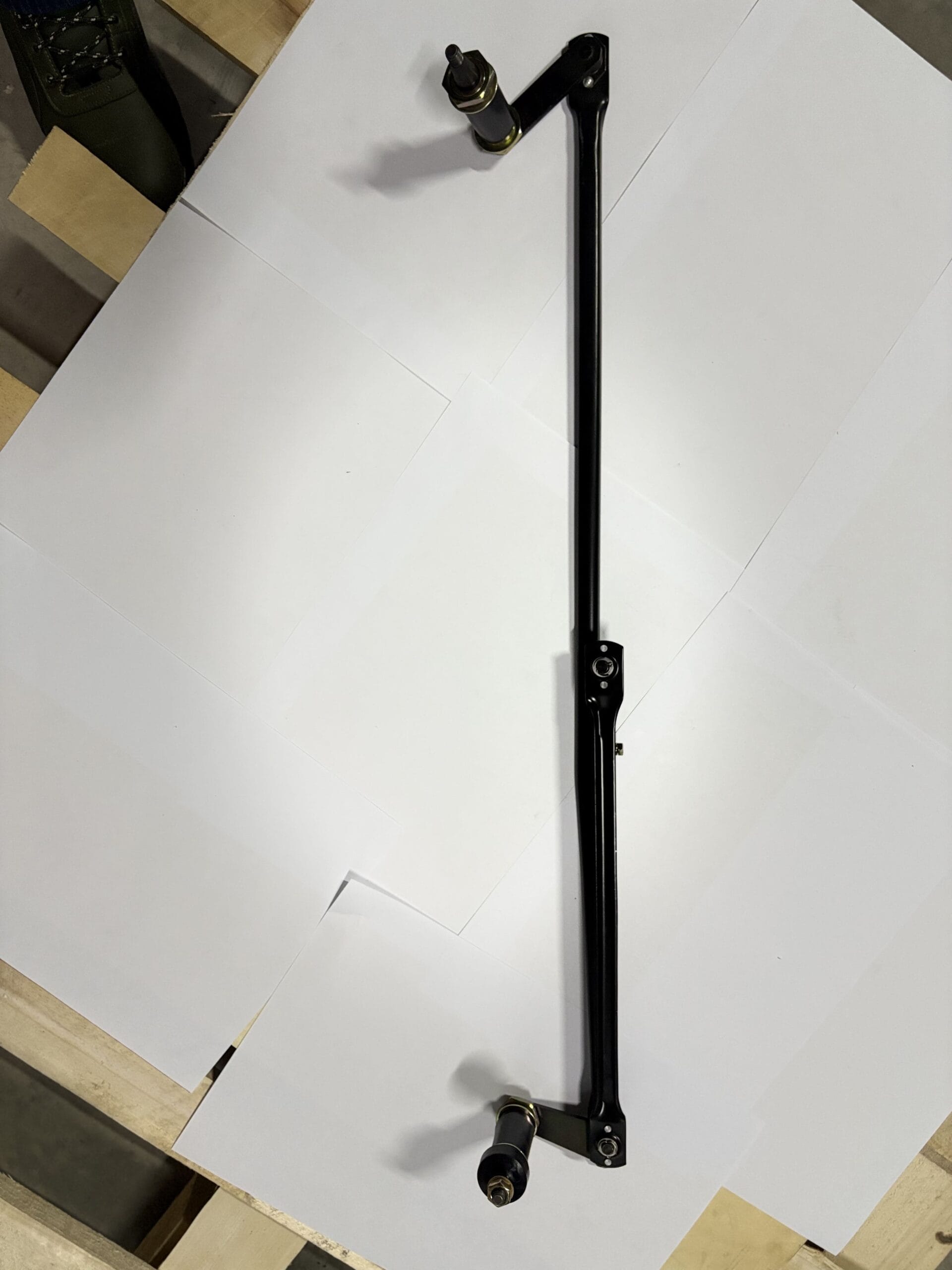 Трапеция стеклоочистителя SHACMAN X5000 X3000 - изображение 1