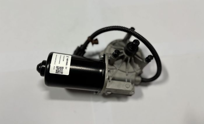 Мотор стеклоочистителя Х6000 SHACMAN DZ16231740031